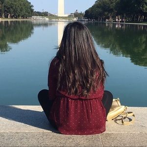 Meet your Posher, Ellaa